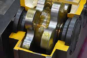 What should I do if the cam splitter leaks oil? According to different causes and solutions of oil leakage